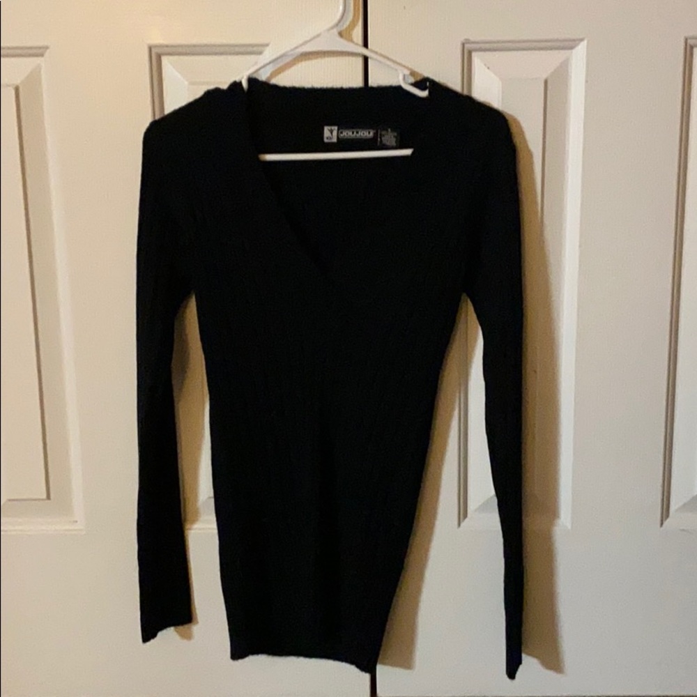 Black ribbed sweater